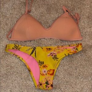 Triangl Bikini Set